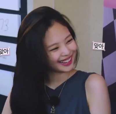 Jennie Charm On