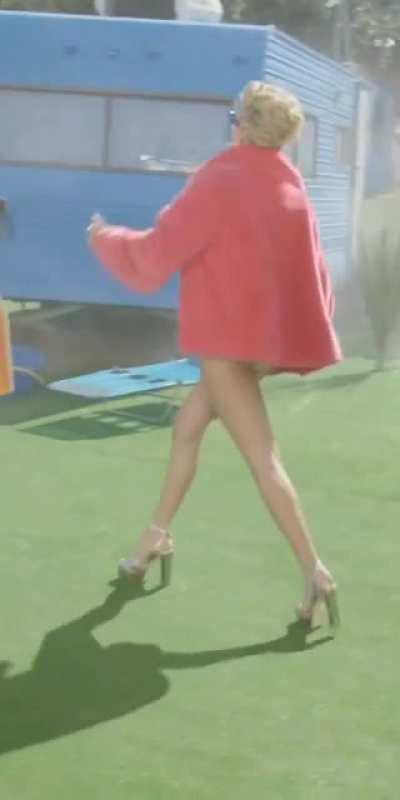 Taylor Swift and her sexy body