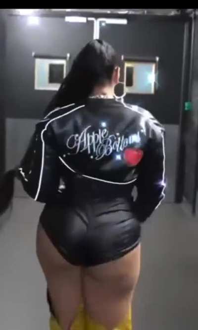 Ashanti before taking the stage | IG April 2025