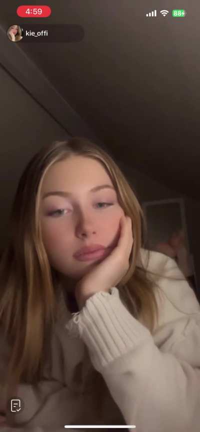 French girl feet on live