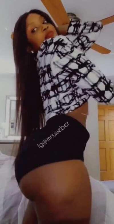 Nana weber ass shake