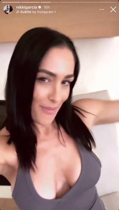 Nikki Bella