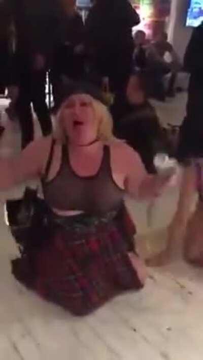 Two Methanies chillin’ in the land of the dead