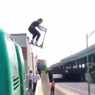 But, Peter, how do we get to Neverland? Fly, of course! Fly! - Now, everybody try one, two, three!