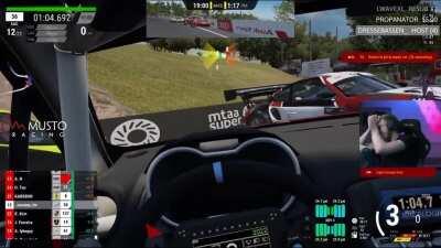 Wanna know how multi class racing is on ACC?