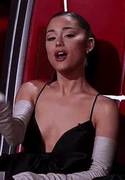 More kisses from this gorgeous babe xo