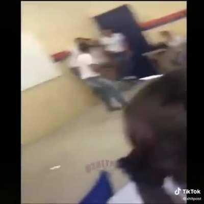 Vídeos raros de Danyel com y na escola