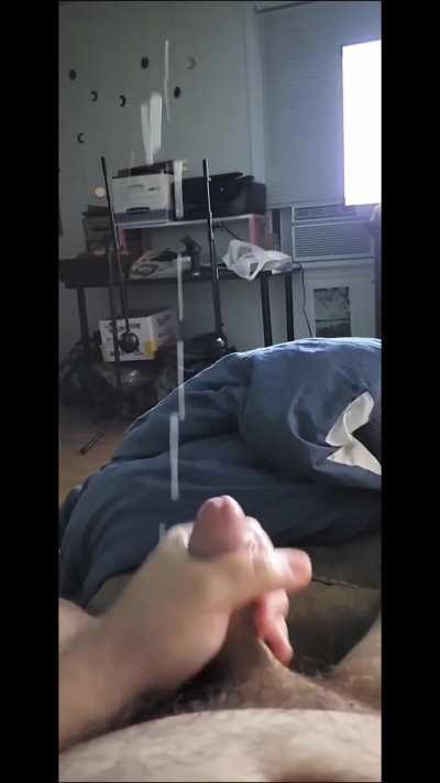 My Year in Review cumshot compilation. If I made you cum this year let me know!