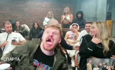 Just picking up the ladies with this trick