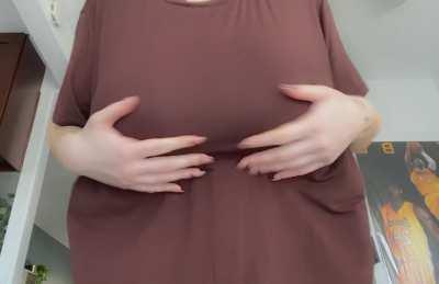 Tell me one thing you'd do to my boobs