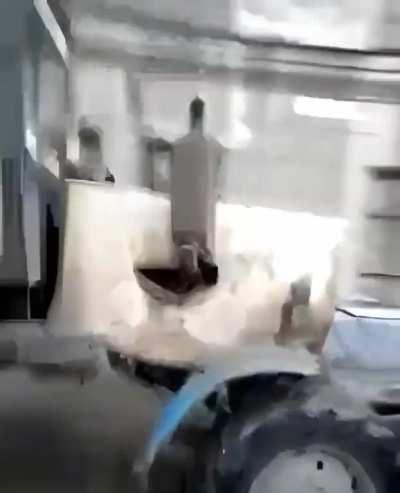 Leopard 2A6 spotted moving past Russian Defensive lines (Zaporizhzhia Oblast)