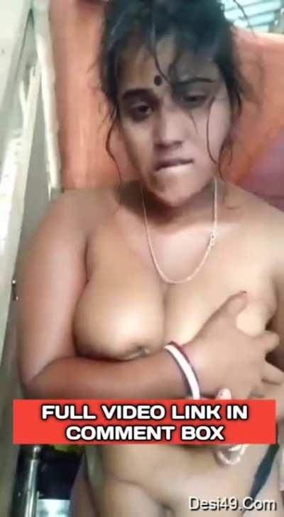 HORNY BOUDI SHOWS HER BIG BOOBS AND WET PUSSY