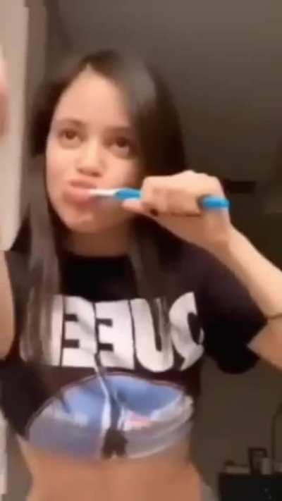 Jenna Ortega’s morning routine