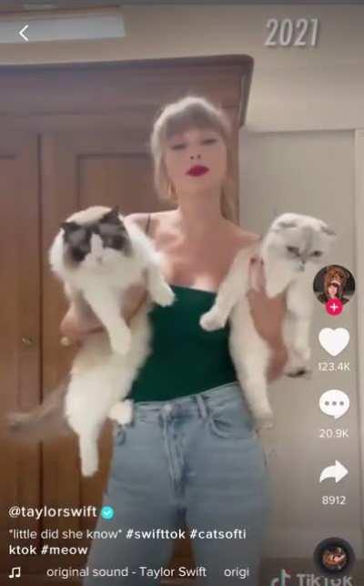 The bounce and jiggle! 🤤