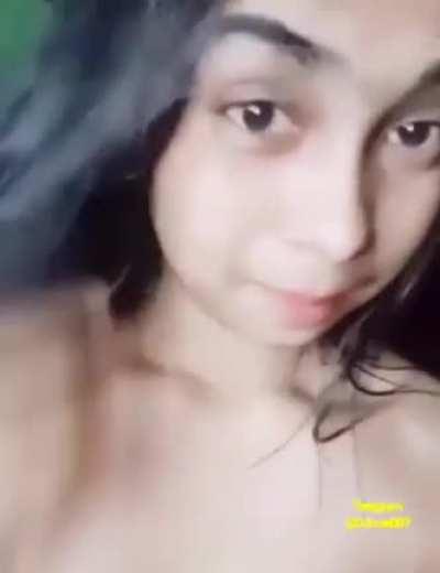 🔴 UPDATE !! NEW VIDEO FULL NUDE Stripping Bath 🔥🥰Cute Desi GF likes to Record herself Playing with her Soft Titties & Rubbing her Wet Pussy Total 3 Video's 🥰🔥