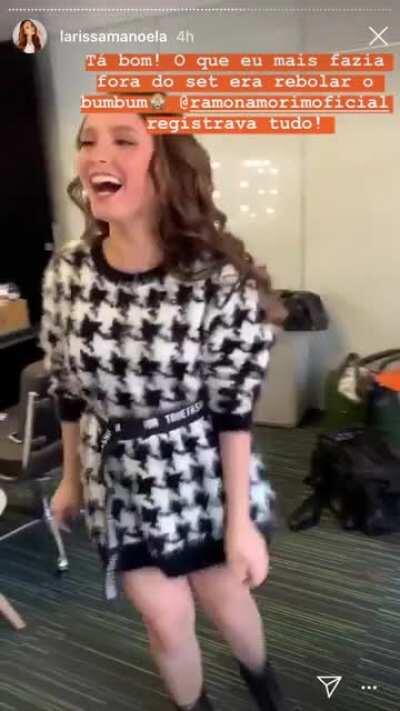 Essa raba merece muita rola.🤤😈😈