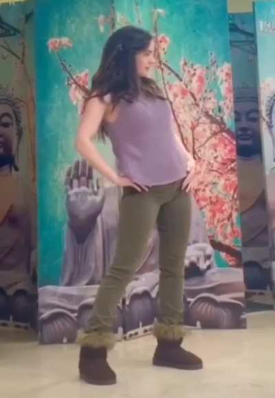 Ivana stretching. Slow motion. IG story 11-30-24