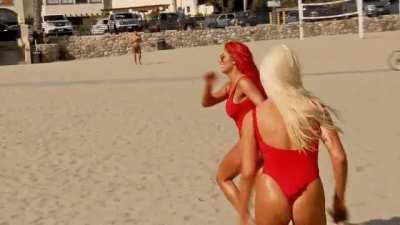 Maryse & Eva Marie 👀