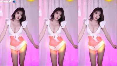 gmlwl0202 - SHAKE IT