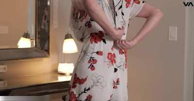 Dee Williams is ready to fuck