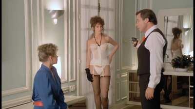 Sharon Hughes Seduces a Man and Knees Him in the Balls To Save Linda Blair in Chained Heat (1983)