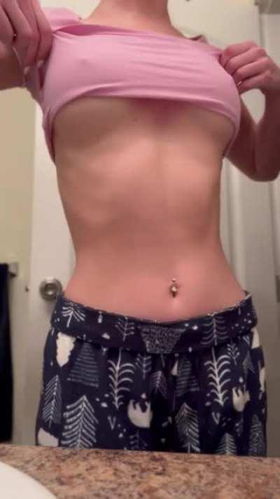 I’m a sucker for hard cocks… literally