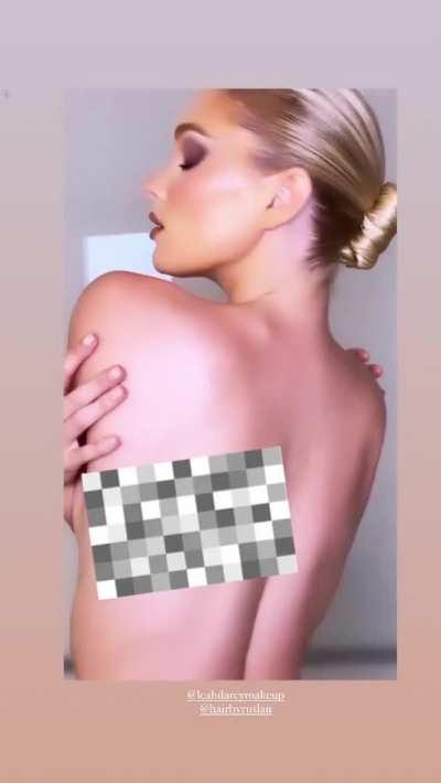 Elsa Hosk turned into even more teasing after becoming a MILF...She knows what she does.