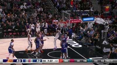 [Highlight] Durant with the euro-step into the reverse layup