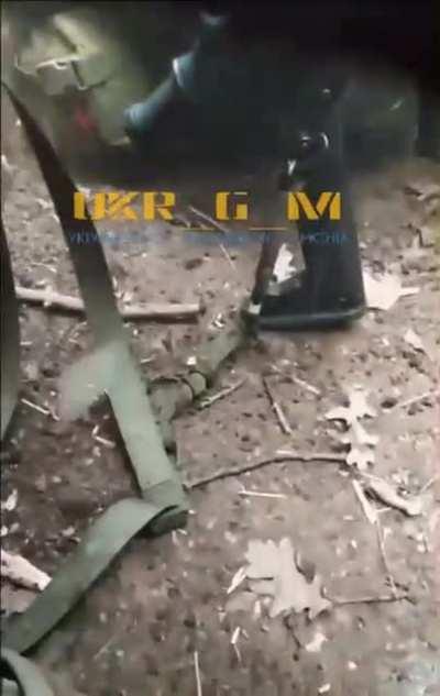 Ukraine soldiers have close call with incoming artillery