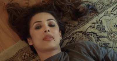 Malaika’s juicy 🦵🏻and sexy 🔥hawt MILFY body !!! 😍😍😍