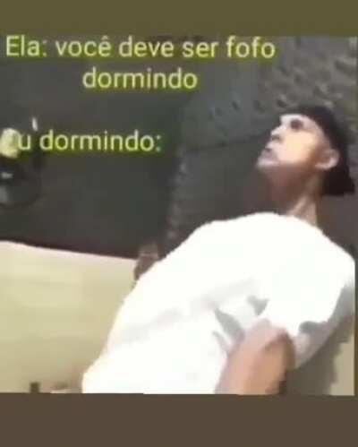 Eu dormindo