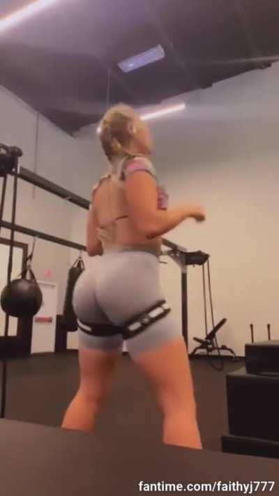 Jiggling the yams pt. 2