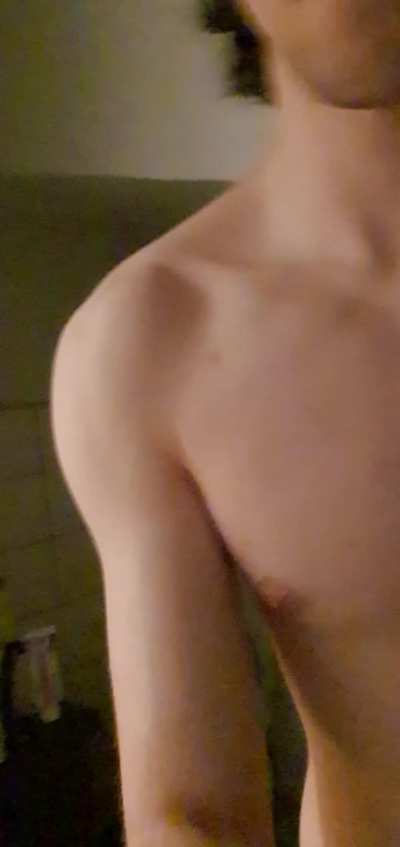 Bin verfügbar für Pornodrehs in Köln/NRW. Bei Interesse melden 🥰