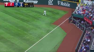 [Highlight] American Hero Trea Turner first RBI as a Philly is Triple down the line