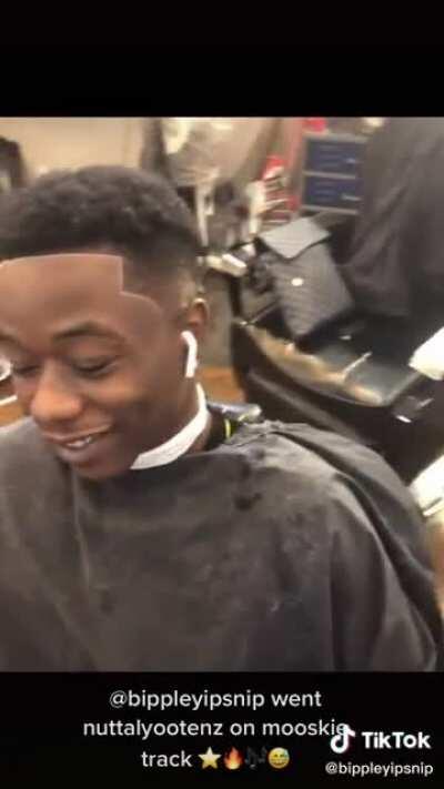 This nigga is hell bruh😂😂