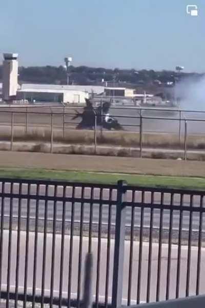 Fighter jets are not supposed to bounce.