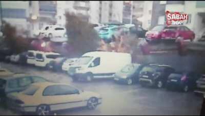 Rains weaken a retaining wall and it collapses on 20 cars, Izmir, Turkey 12/14/2020