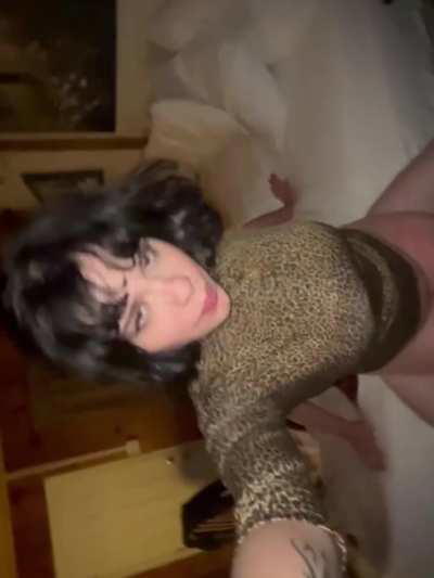 Leaving him a little surprise on his phone <3