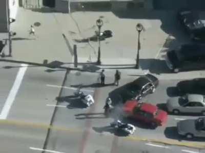 Он успеет, точно успеет! Когда разводят мосты, а ты опаздываешь...