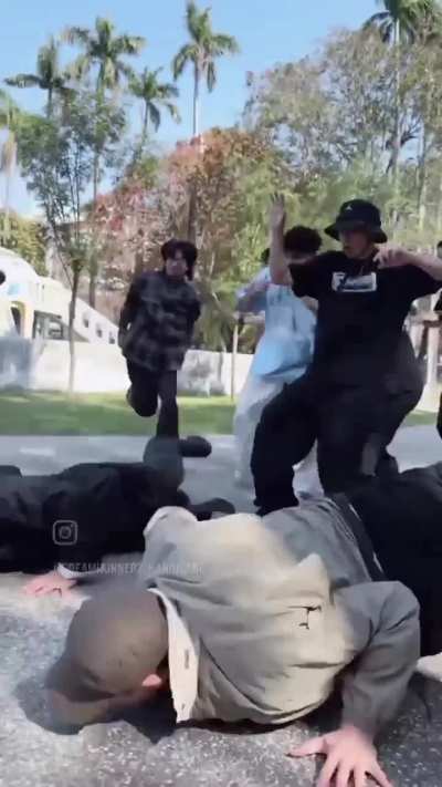 Average interaction between the mc and a young master with his underlings.