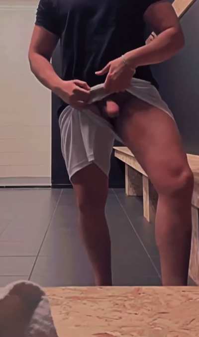 Freeballing at the gym