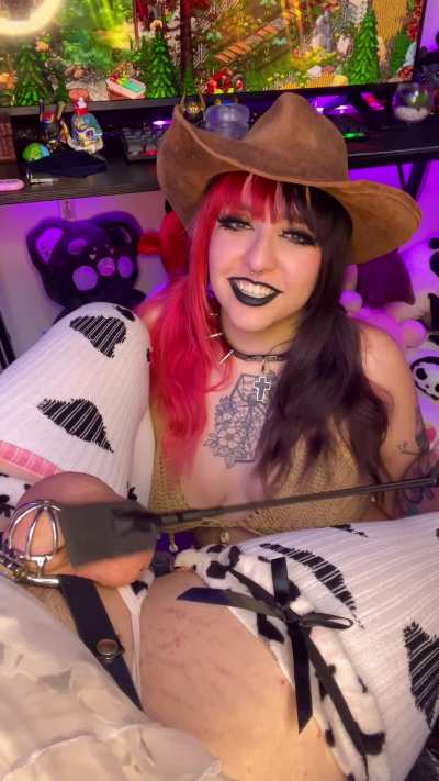 Sometimes you’ve gotta put your lil cow in its place