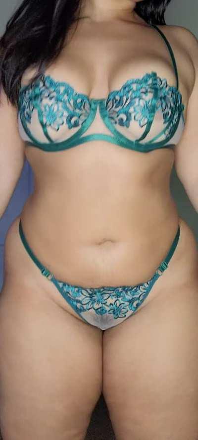 Are thick Mexicanas your type?