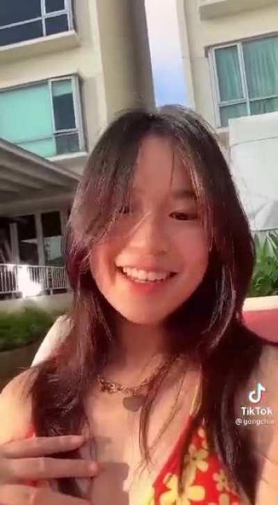 you saw her taking a peek downwards…she knows we are jerking and busting a nut to her ✊🏻💦