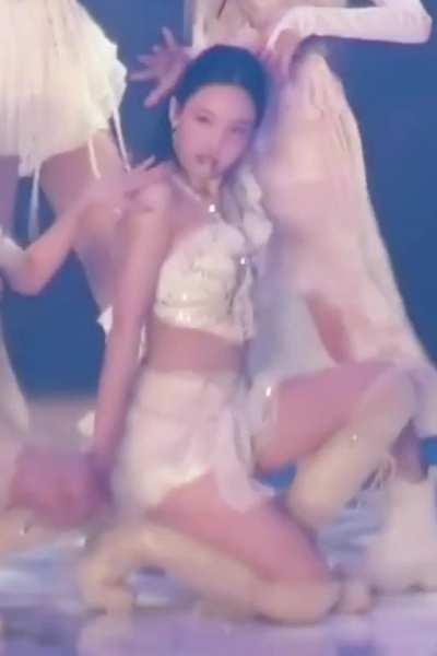 Nayeon 🔥