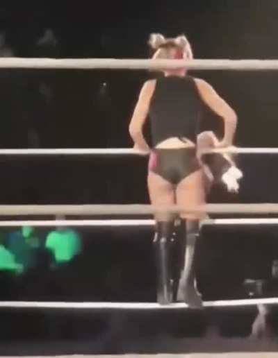 Alexa at a house show 7-22 IG
