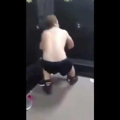 Slam in the bath room