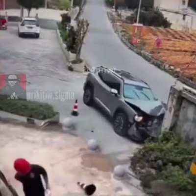 I hate this video for being to funny