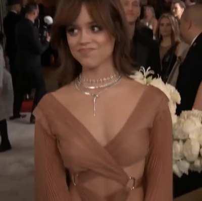 Jenna Ortega looking like a goddess