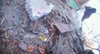 Very brutal and intense Knife fight between a Russian and Ukrainian soldier. (Ukrainian Bodycam Perspective)